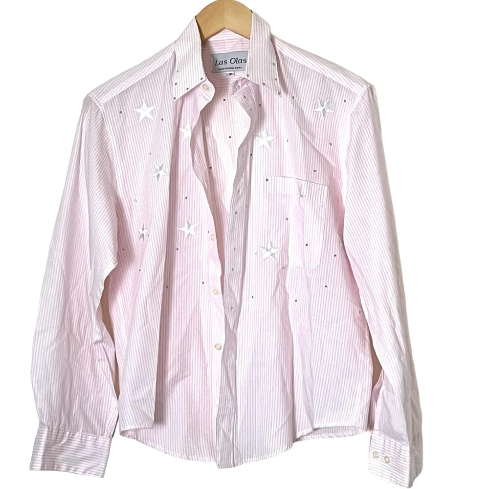 Las Olas | Pink/white striped stars accents long sleeve button down shir…